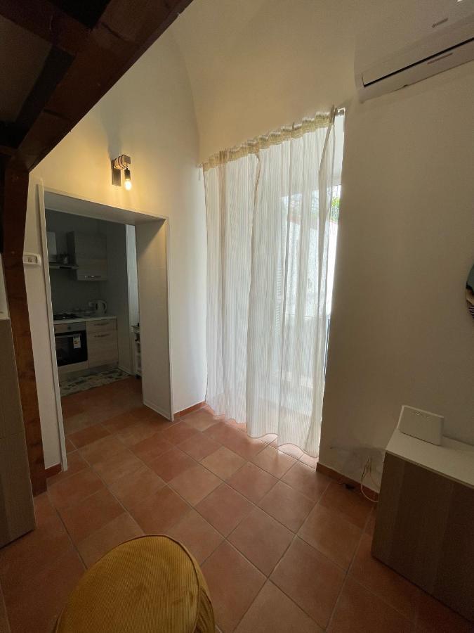 La Casa Di Santa' Apartment เนเปิลส์ ภายนอก รูปภาพ